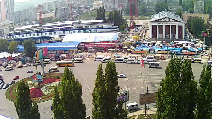 Онлайн веб-камера на площади Ленина в Саратове